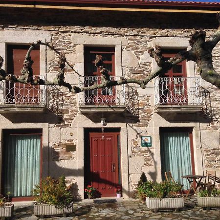 Os Peares Casa Alpargateiro旅馆 外观 照片