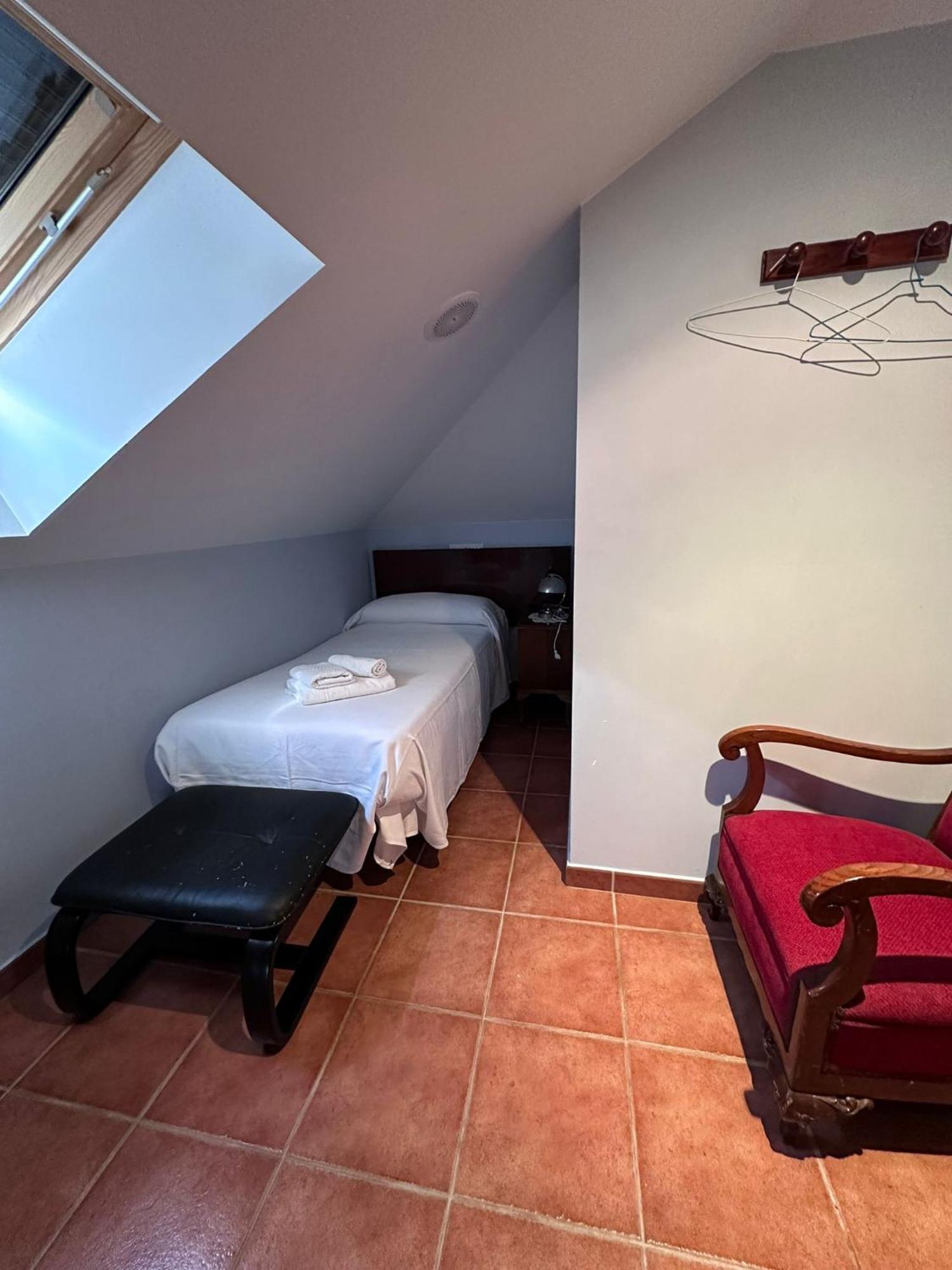 Os Peares Casa Alpargateiro旅馆 外观 照片